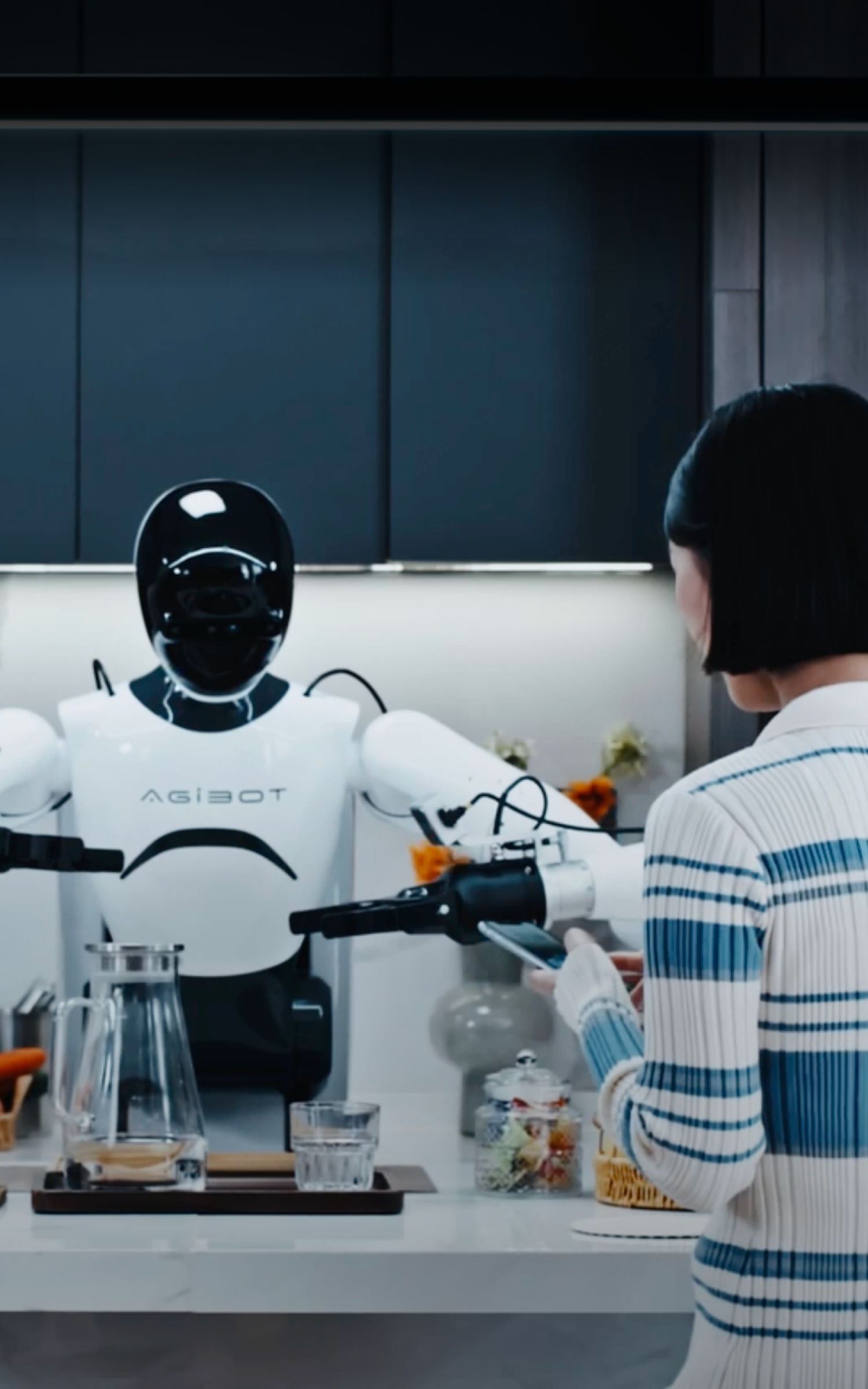 行业首款！3044永利集团集团发布具身智能一站式开发平台Genie Studio