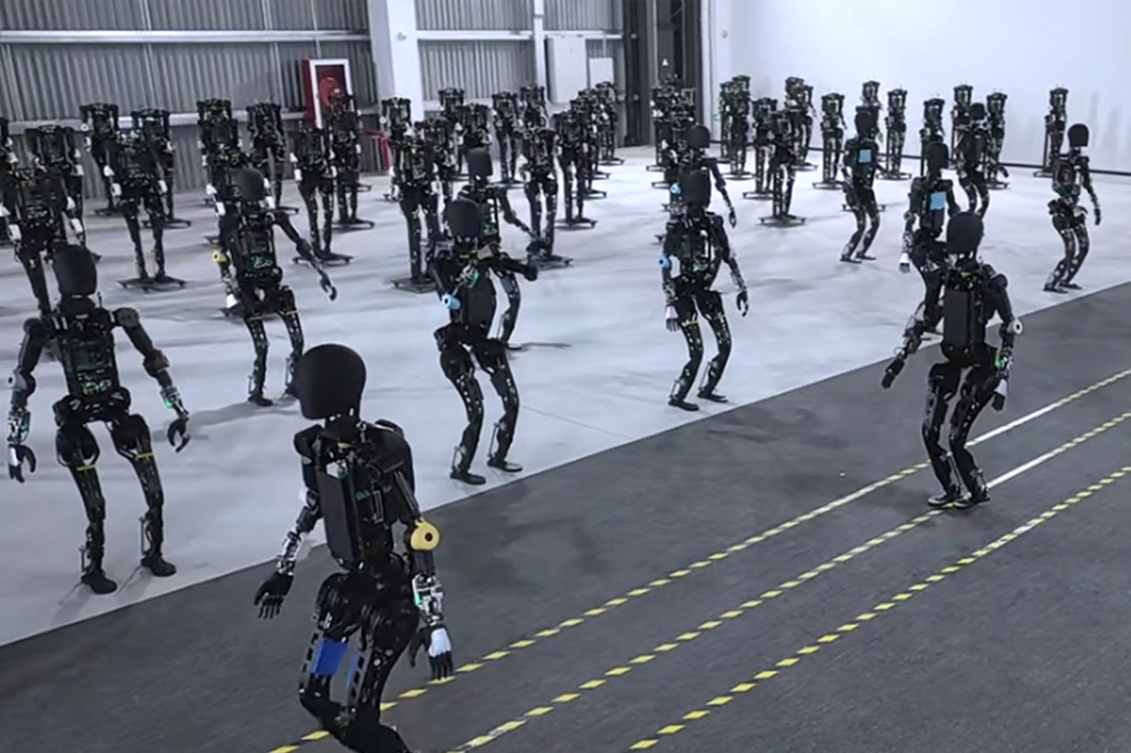 3044永利集团集团开启通用机器人商用量产